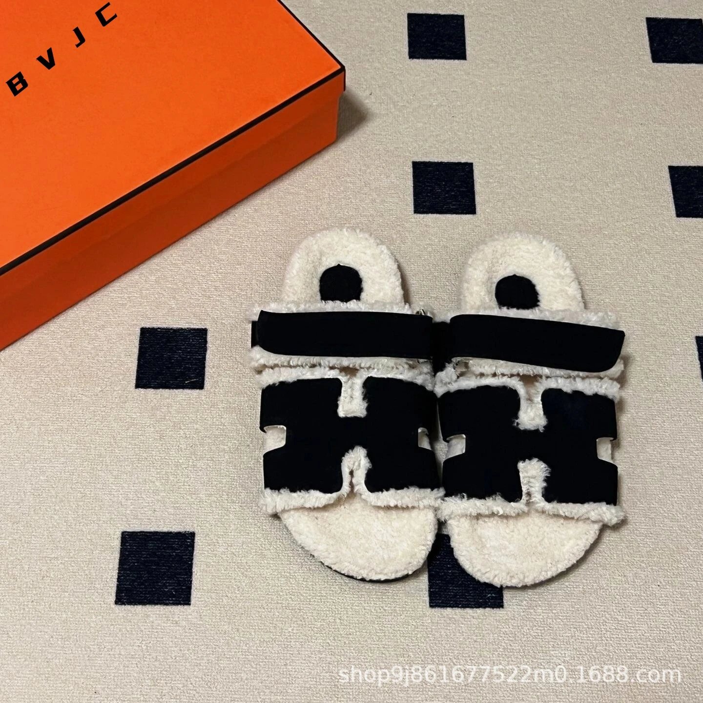 Hermès Oran Shearling Slide Sandals Black and White Slippers - 9