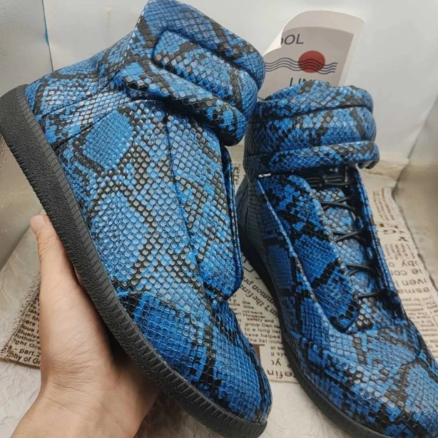 Maison Margiela Tabi Glitter Silver High-Top Sneakers - 17