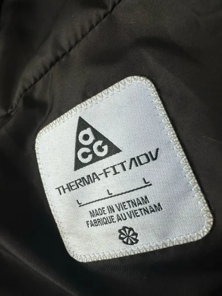 Nike ACG Down Jacket Black Outerwear - 33