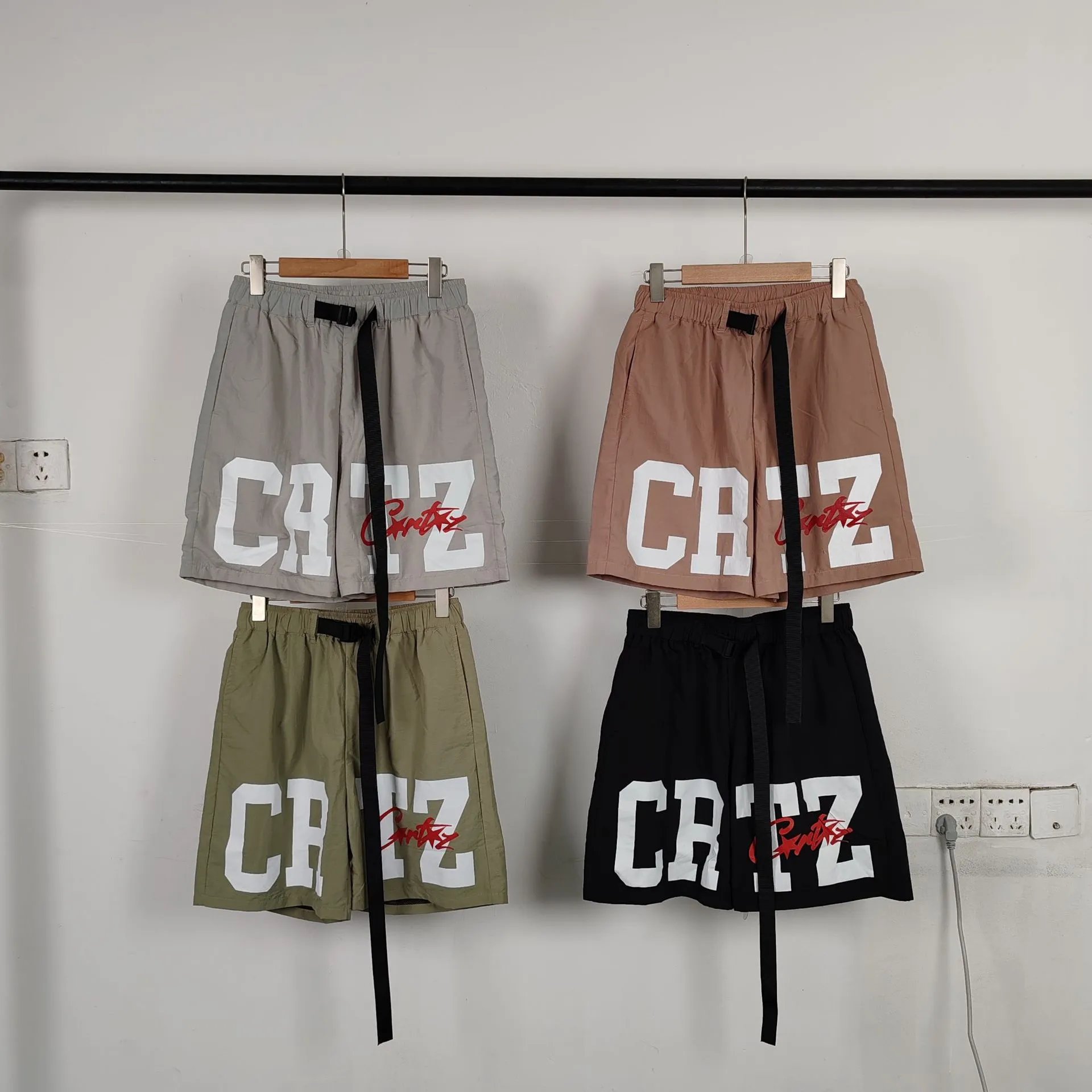 Design Color-Block Track Shorts Green and White - 5