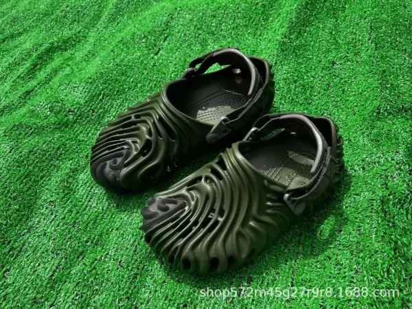 Crocs Classic Wave Clog Army Green Sandals - 1
