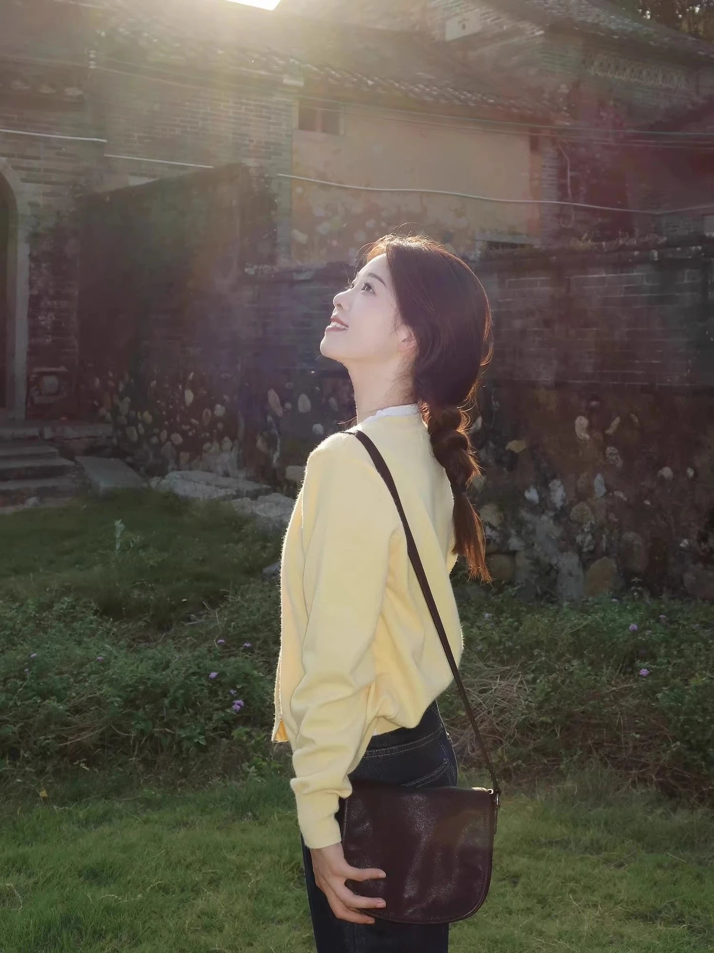 Design Knit Cardigan Yellow with White Tee and Wide-Leg Jeans Outerwear.cardigan - 6
