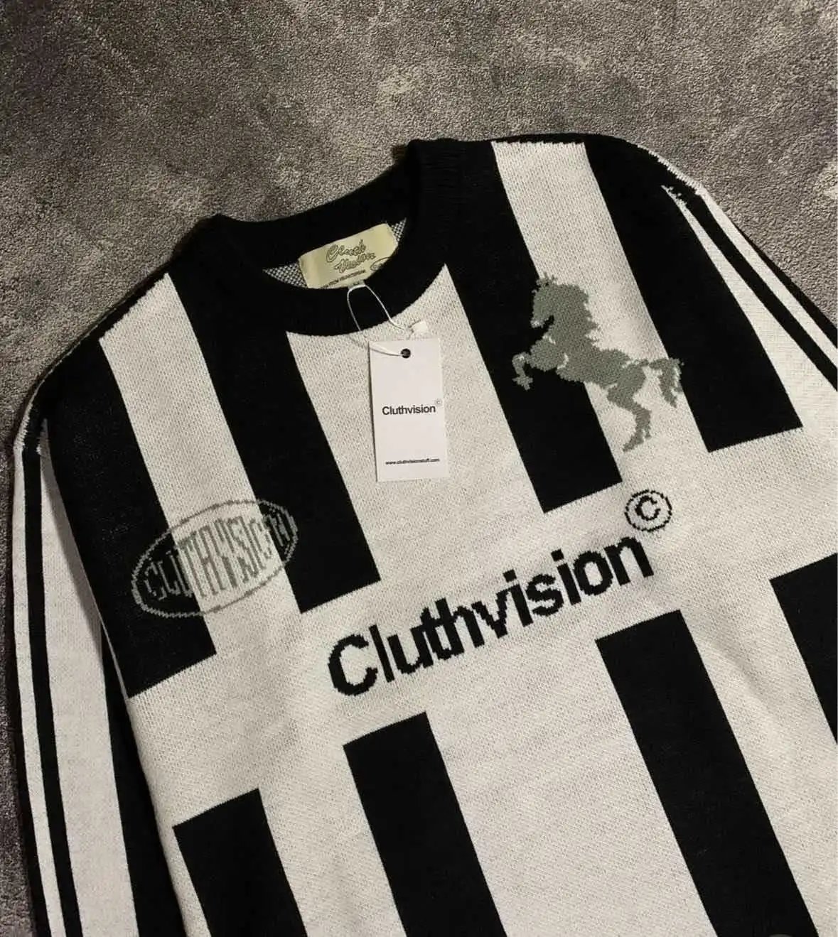 Design Cluthvision Striped Knit Jersey Black and White Jersey - 7