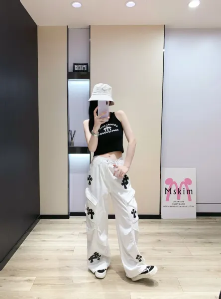 Design Mskim Cross-Embellished Cargo Pants Army Green Pants - 6