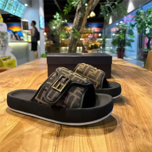 Fendi FF Logo Slide Sandals Multicolor Slippers - 9
