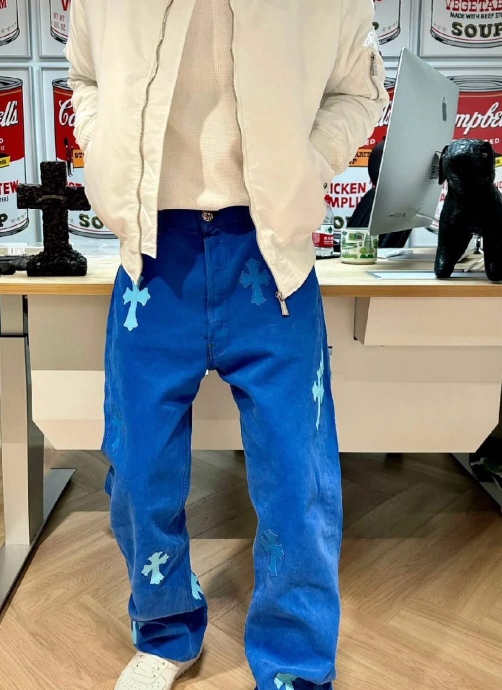 Design Cross Motif Embroidered Flared Jeans Blue - 5