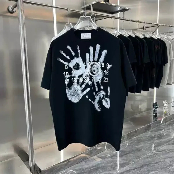 Maison Margiela Handprint Numbered T-Shirt Black - 1