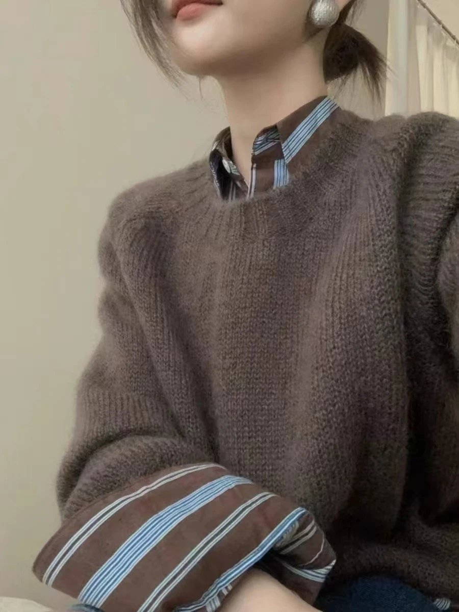 Design Layered Knit Sweater Beige with Striped Shirt Collar - 4