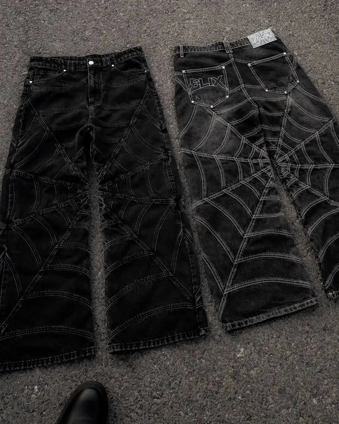Design Spiderweb Stitched Black Wide-Leg Jeans - 14