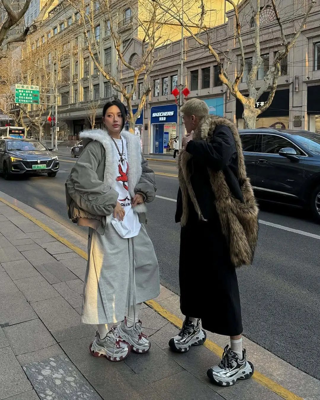 Gucci Logo Print T-Shirt White + Gray Oversized Fur-Trimmed Parka + Wide-Leg Pants + Chunky Sneakers - 6