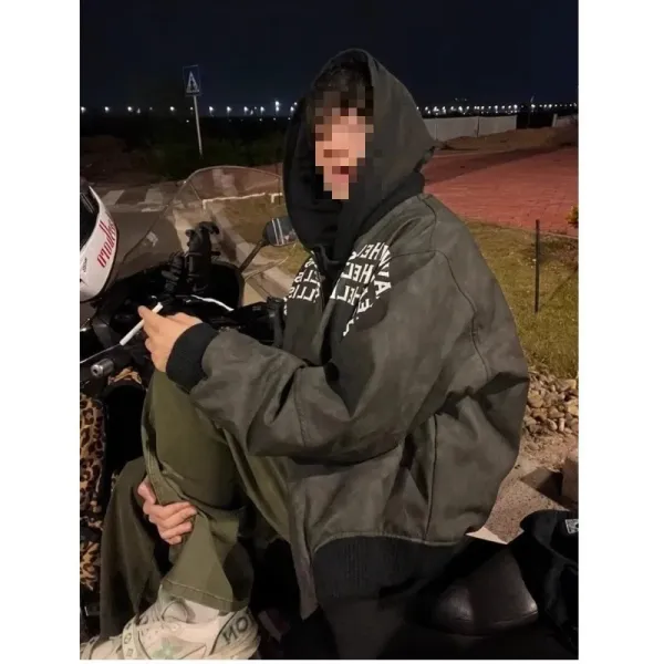 Design EDWP Oversized Graphic Print Beige Bomber Jacket Outerwear.jacket - 8