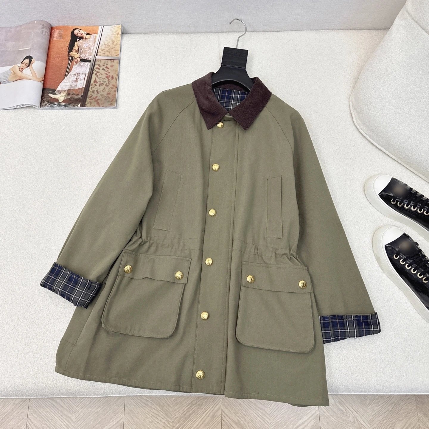 Design Field Jacket Olive Green with Corduroy Collar and Plaid Cuff Detail Outerwear - 1