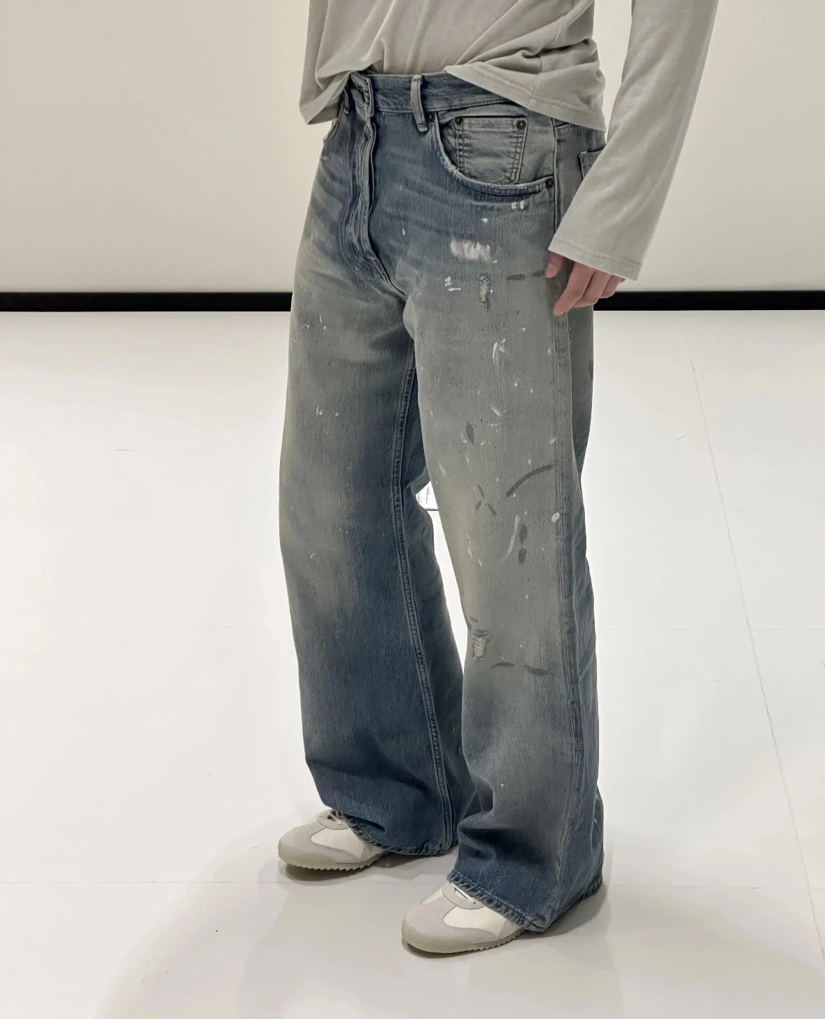 Levi's 501 Paint-Splatter Washed Light Blue Jeans - 10
