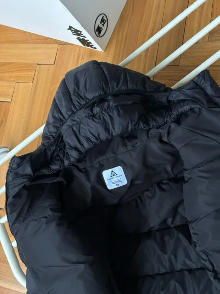 Nike ACG Down Jacket Black Outerwear - 32