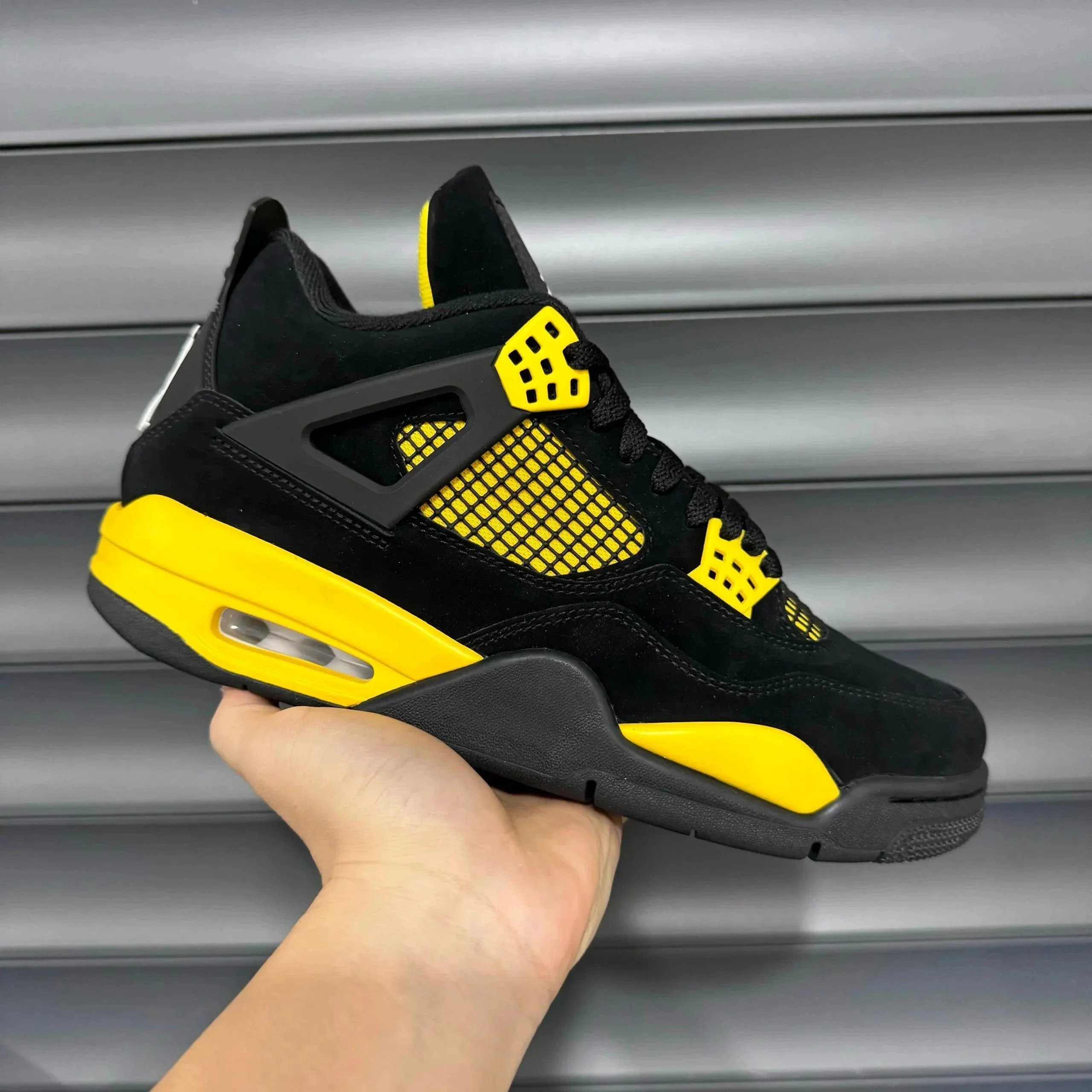 Air Jordan 4 Retro OG photo 5