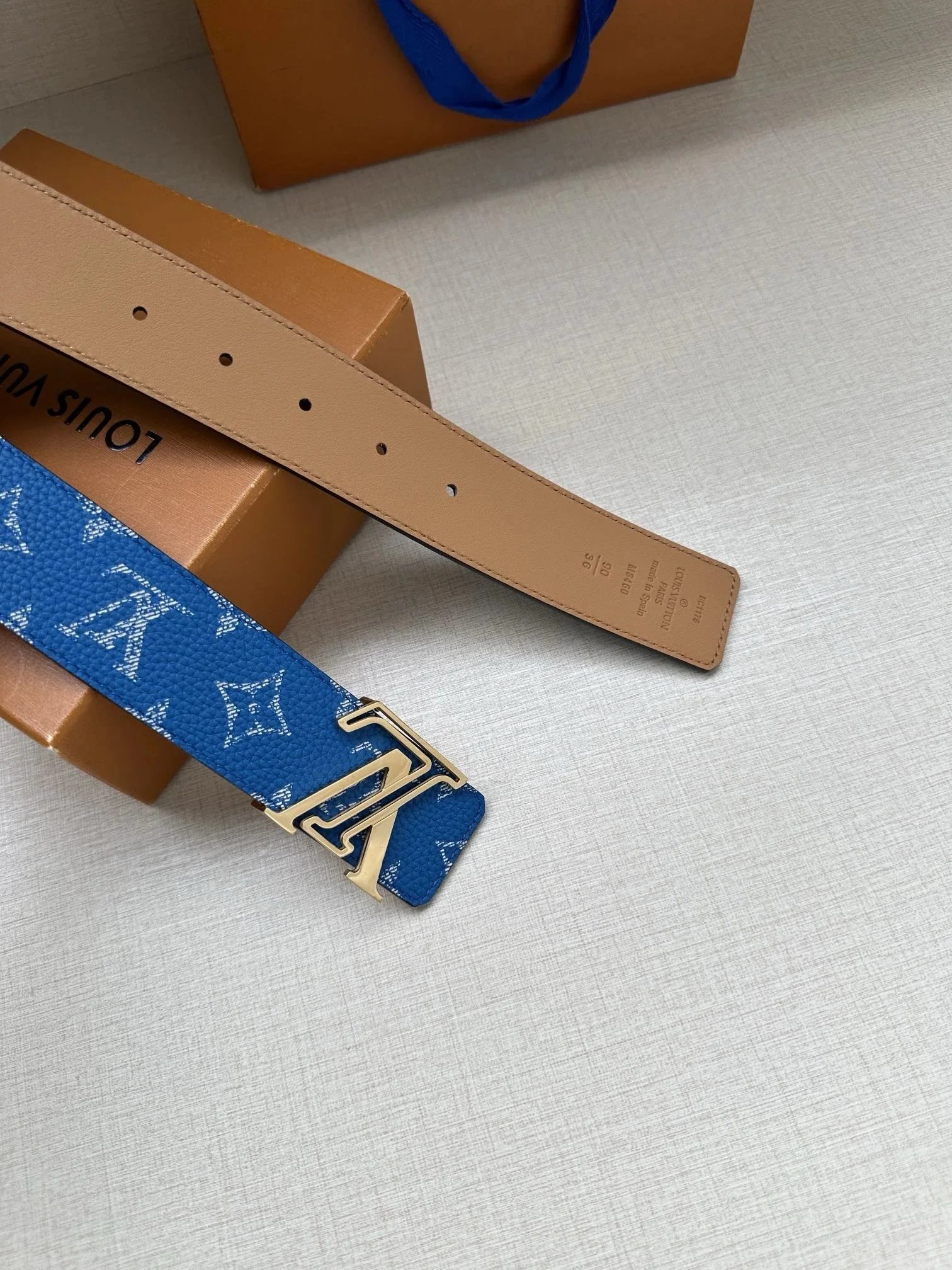 Men's Reversible Leather Belt photo 7