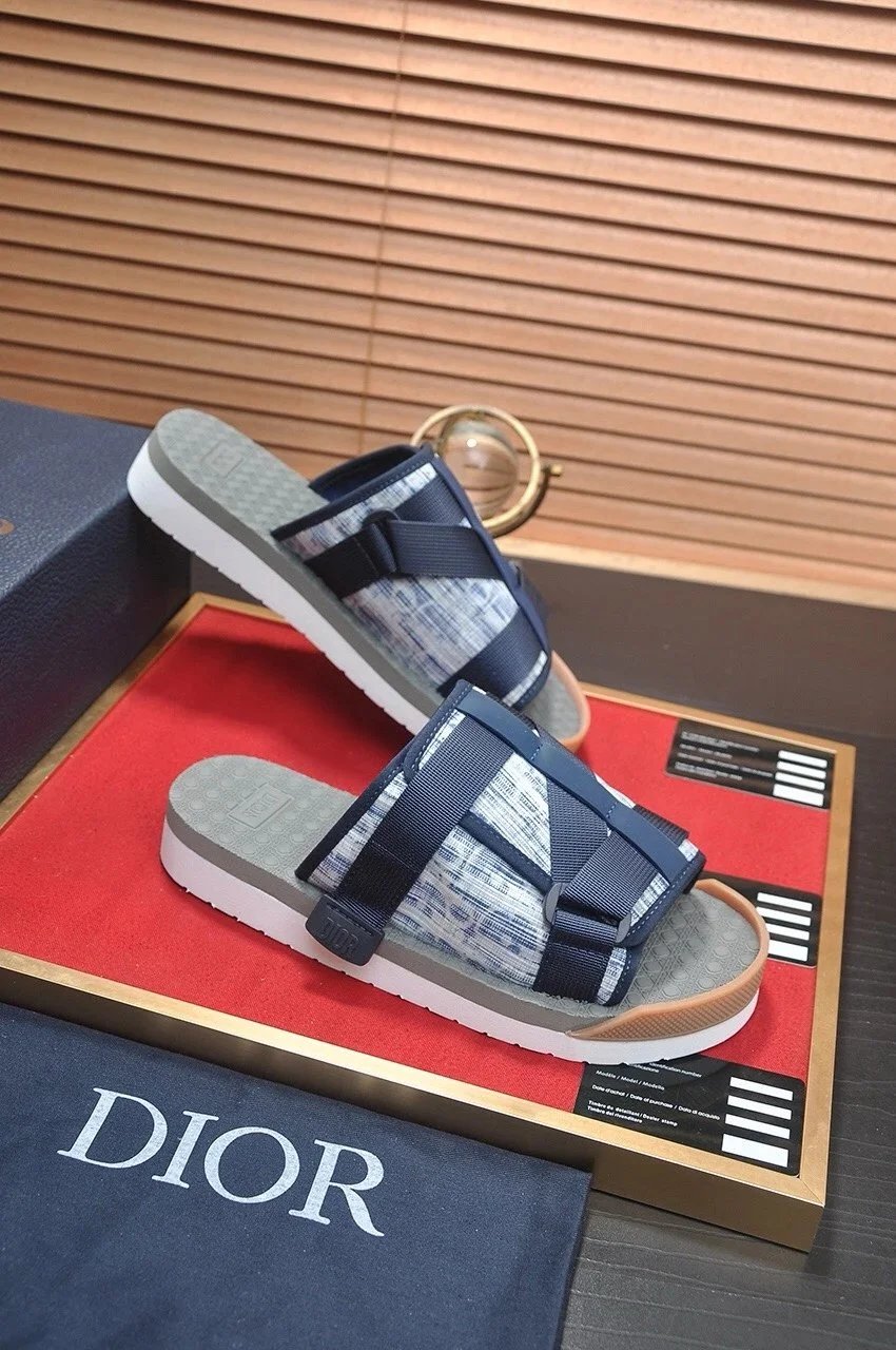 Alpha Oblique Embroidered Slippers photo 5