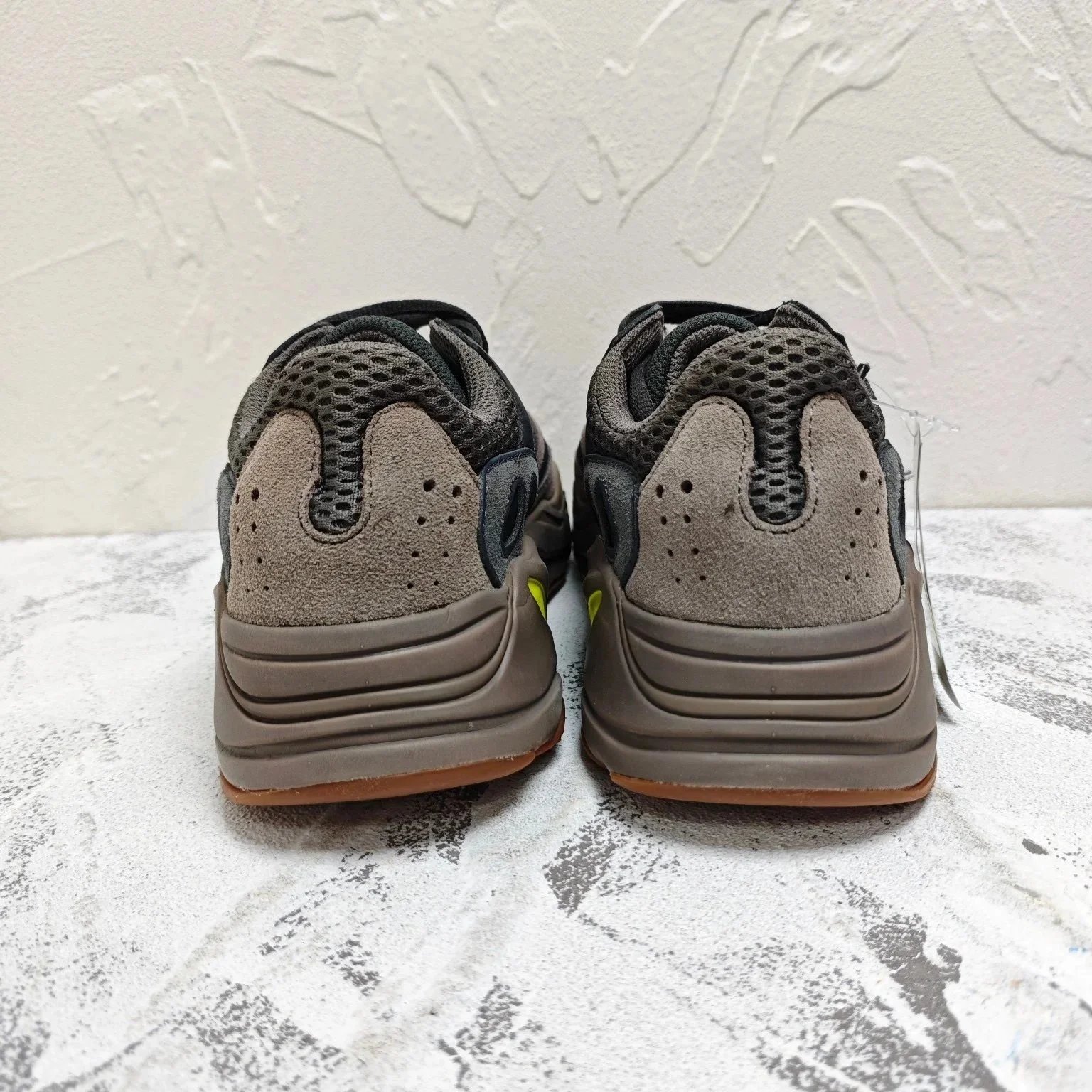 Adidas Yeezy Boost 700 Dark photo 6