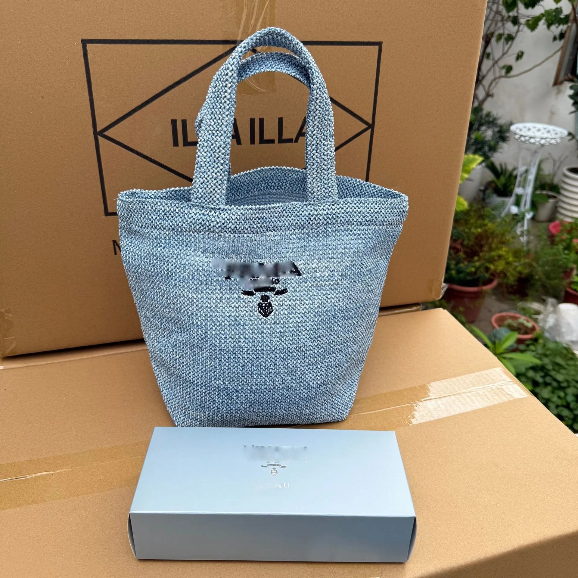 Striped Straw Bag photo 3
