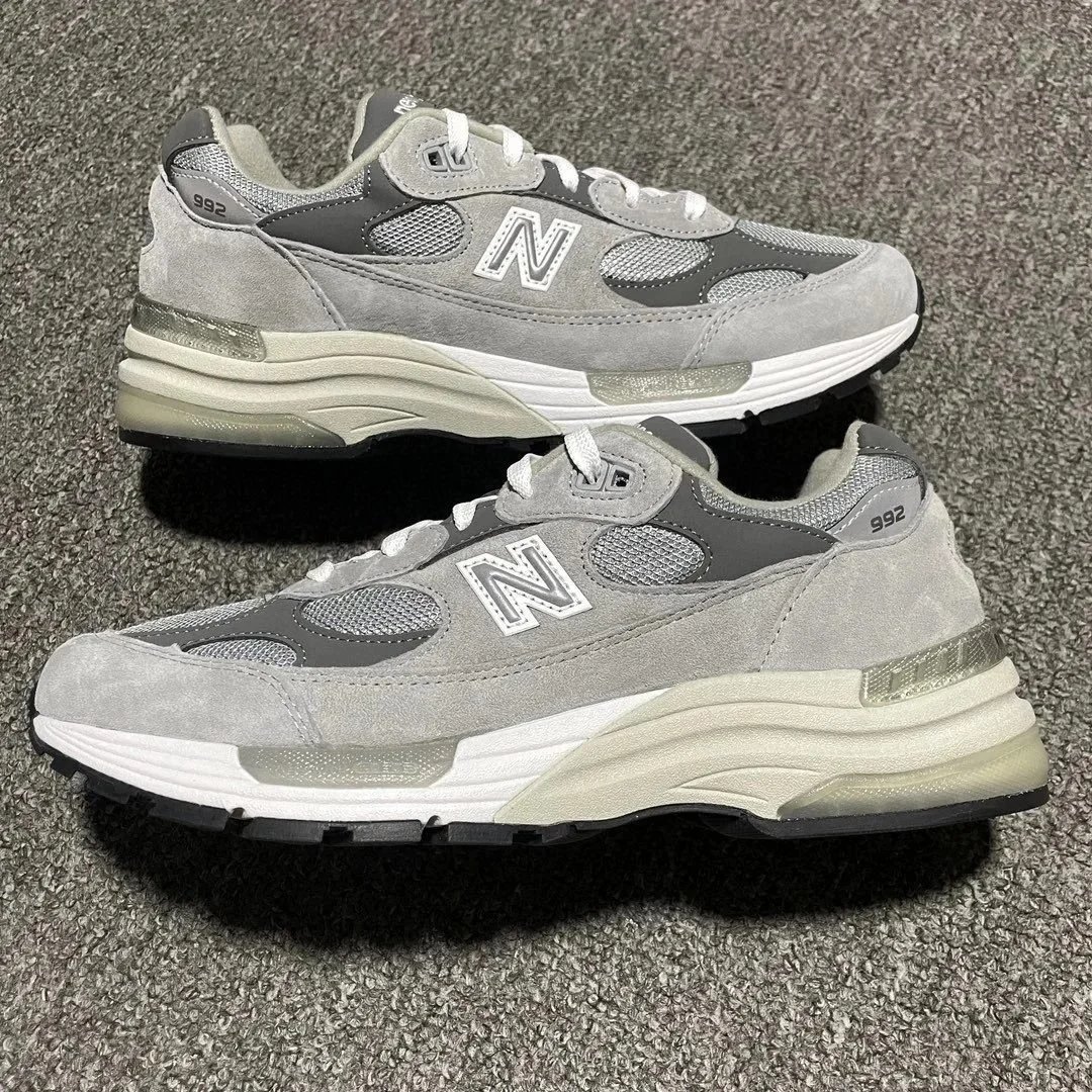 New Balance 992 photo 3