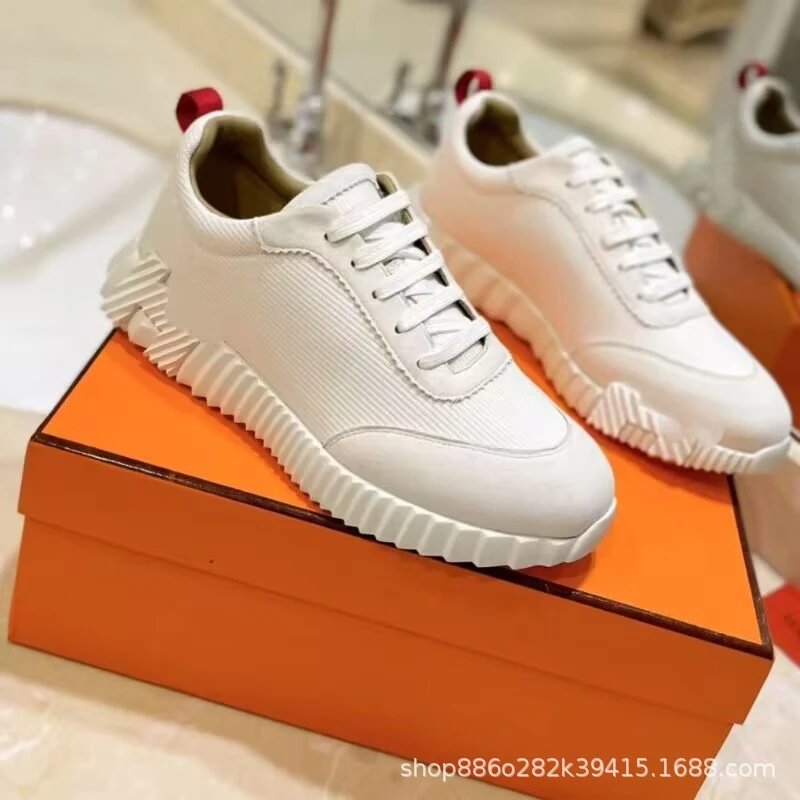 Lightweight Breathable Casual Sports Shoes photo 6
