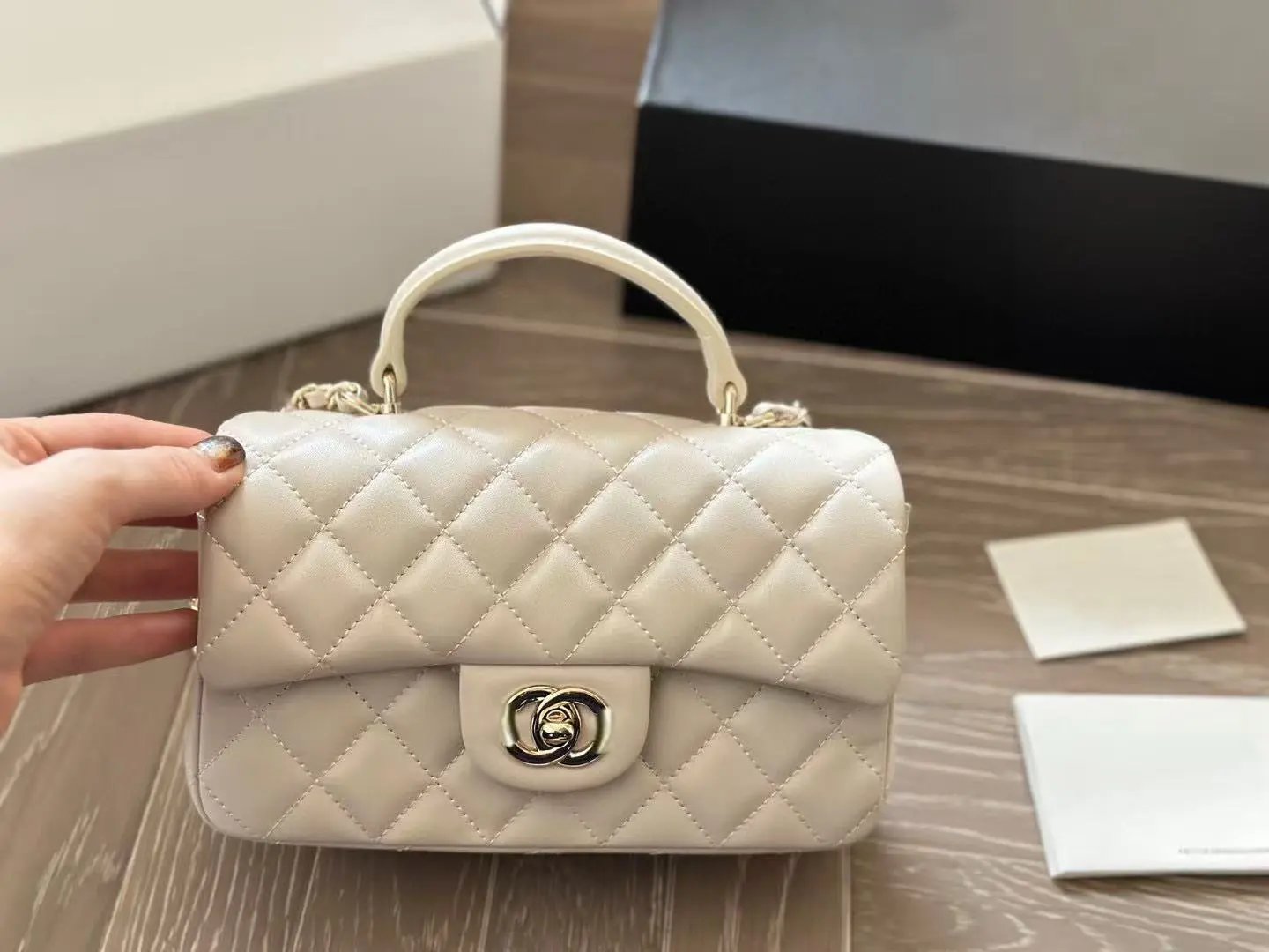 Lambskin Quilted Chain Handle Tote Bag photo 3