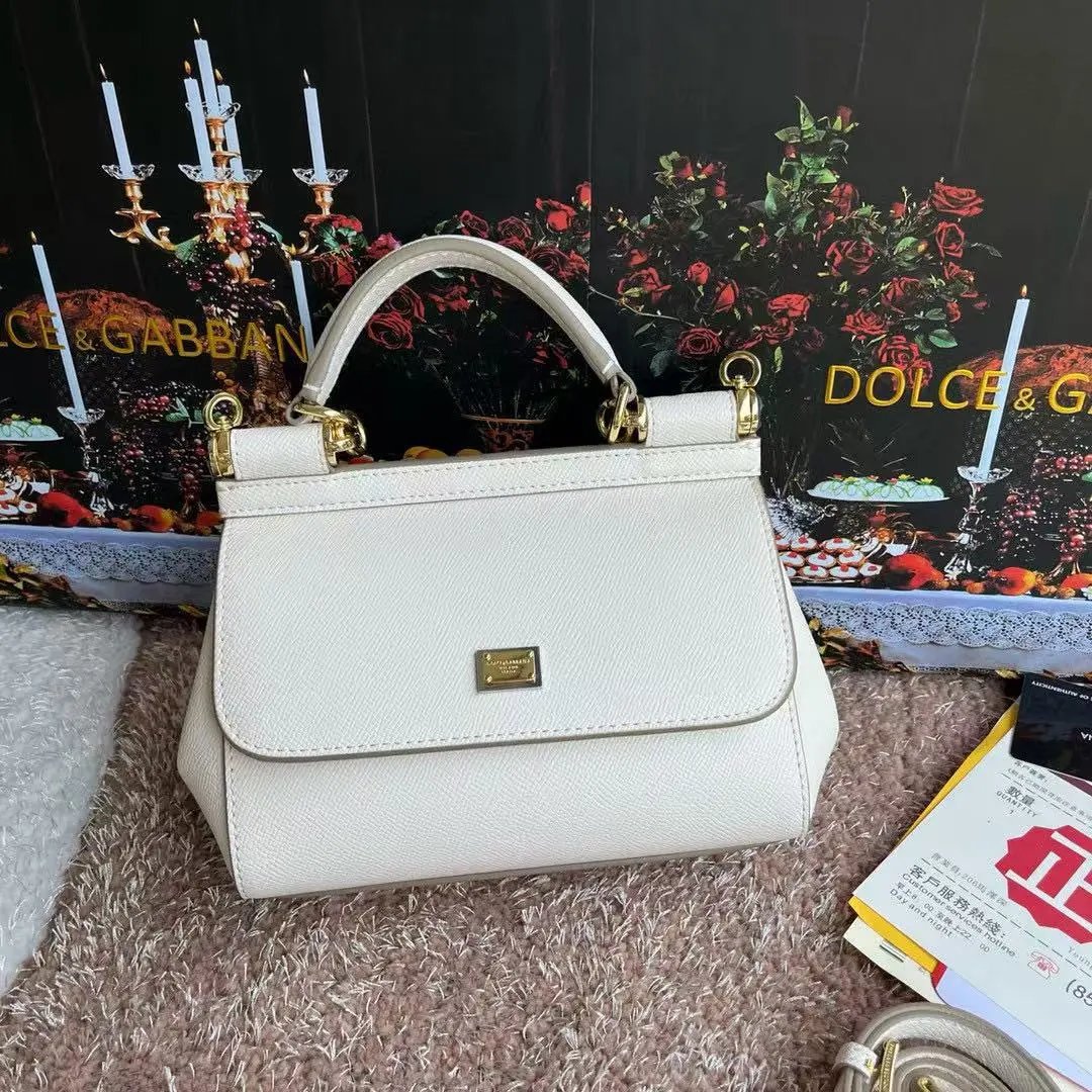 Crocodile Pattern Leather Shoulder Bag photo 8