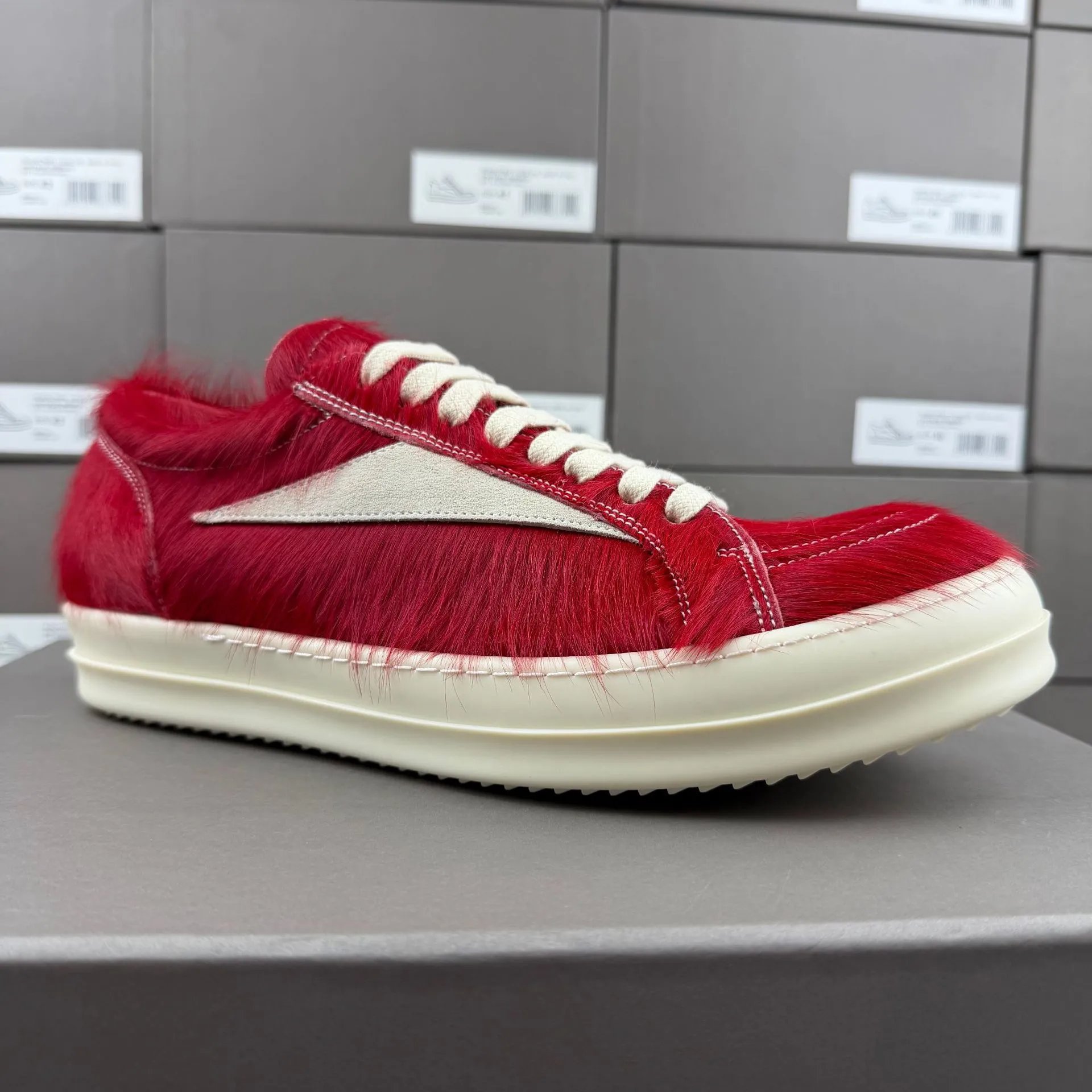 Horsehair Low-Top Casual Shoe photo 3