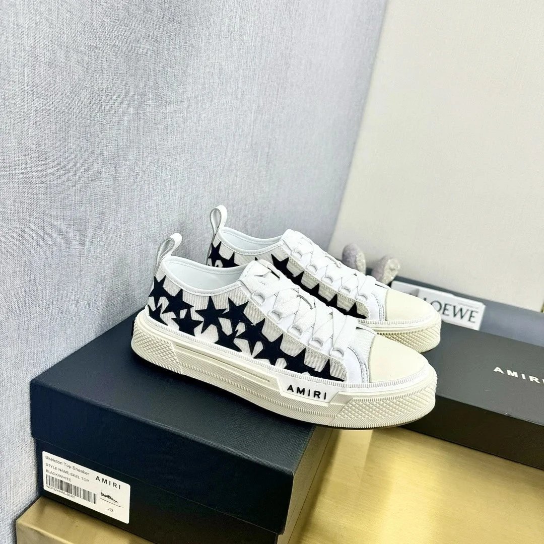Stars Canvas Low Top Thick Sole Casual Shoe photo 3