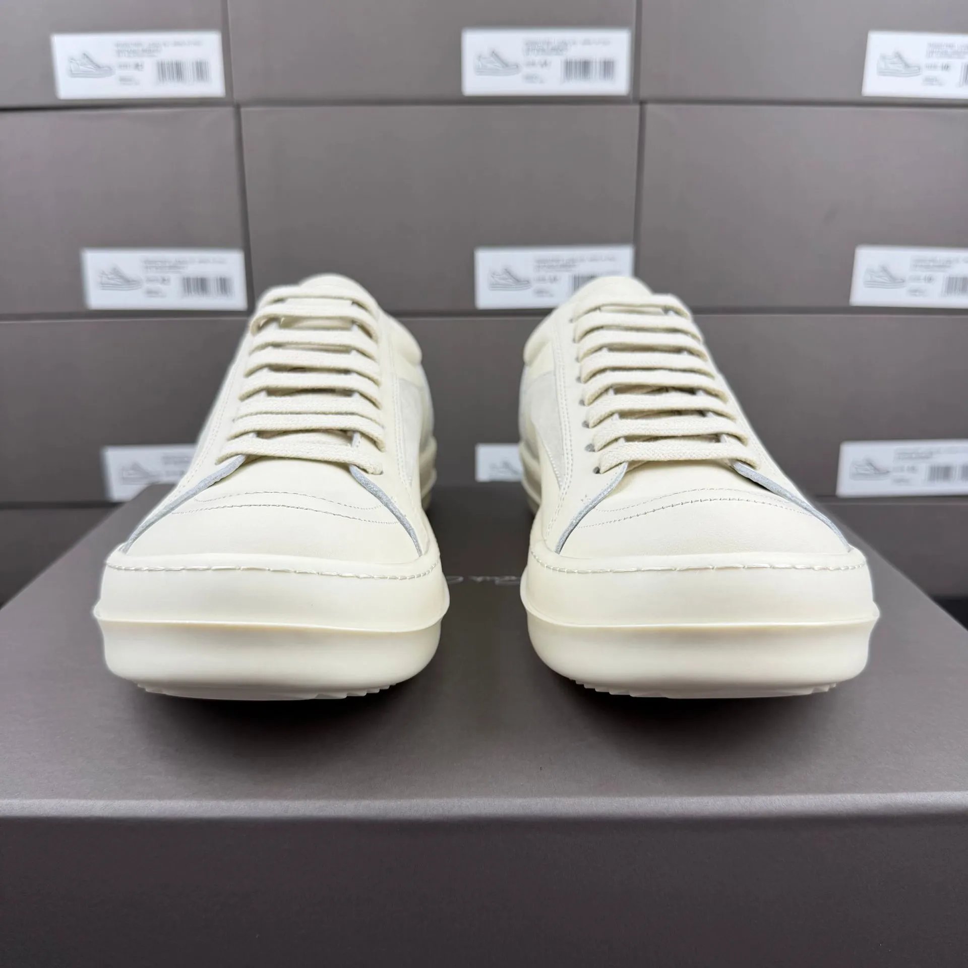 Off-White Diagonal Arrow Low-Top Olive Green Sneakers - 13