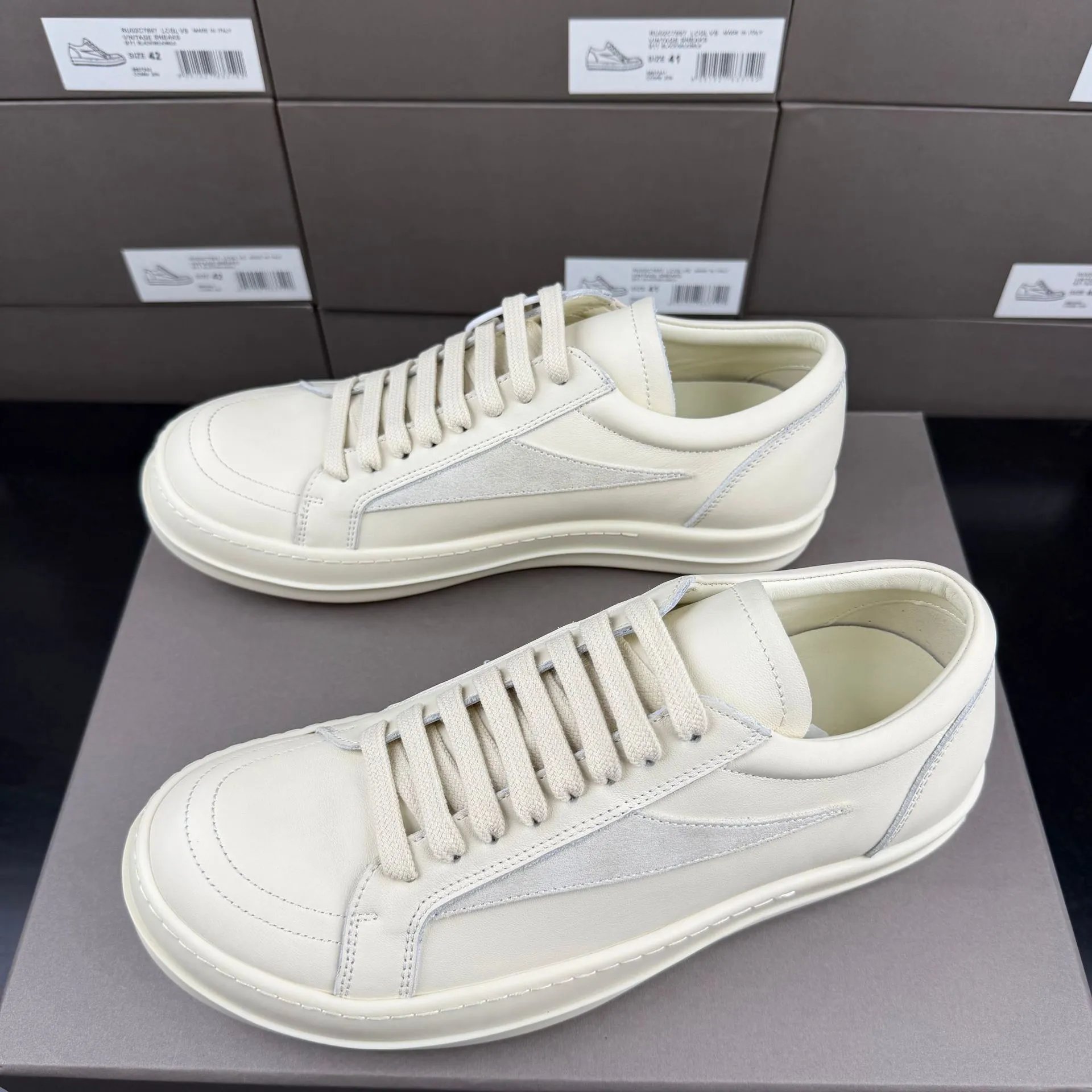 Off-White Diagonal Arrow Low-Top Olive Green Sneakers - 10