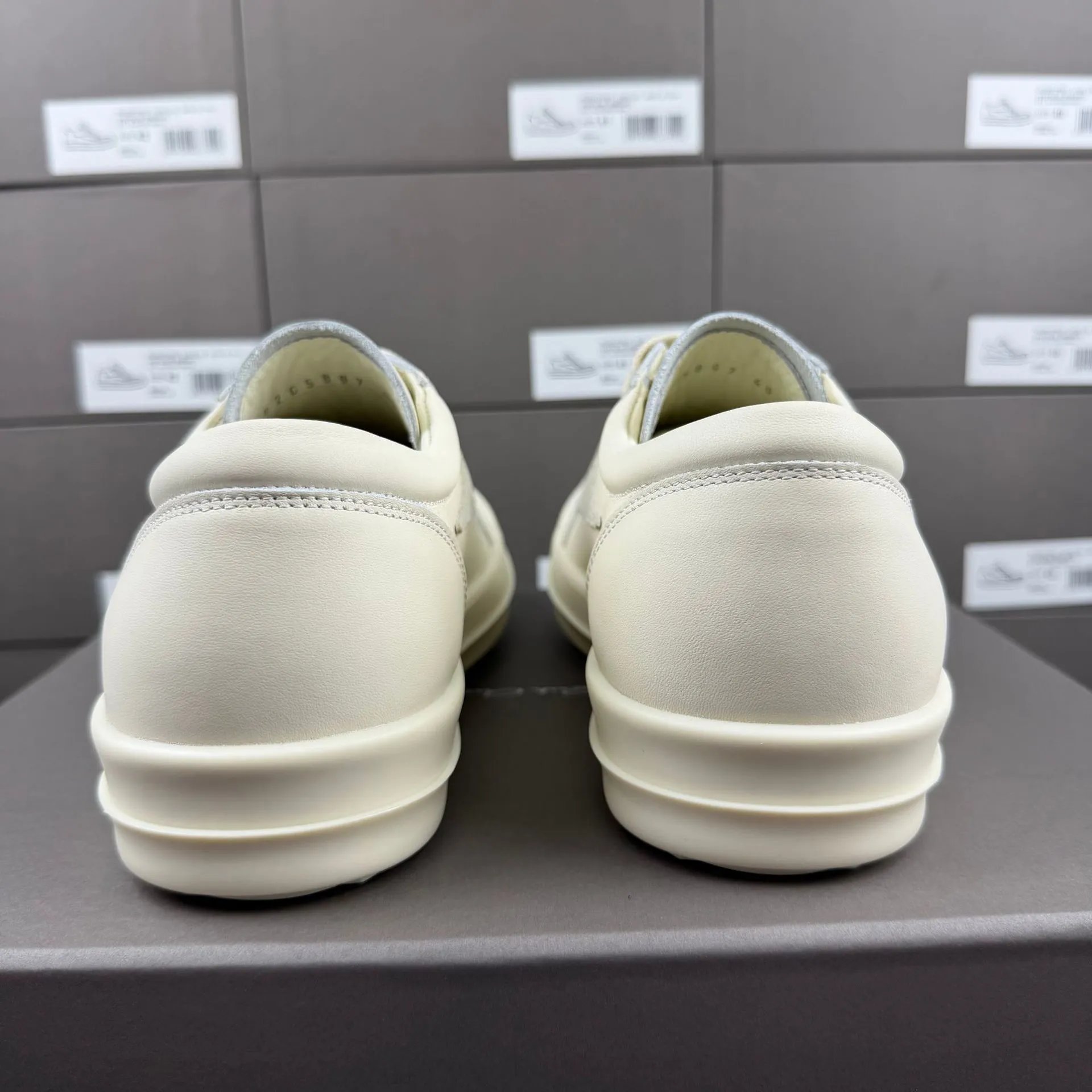 Off-White Diagonal Arrow Low-Top Olive Green Sneakers - 15