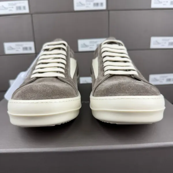 Off-White Diagonal Arrow Low-Top Olive Green Sneakers - 21