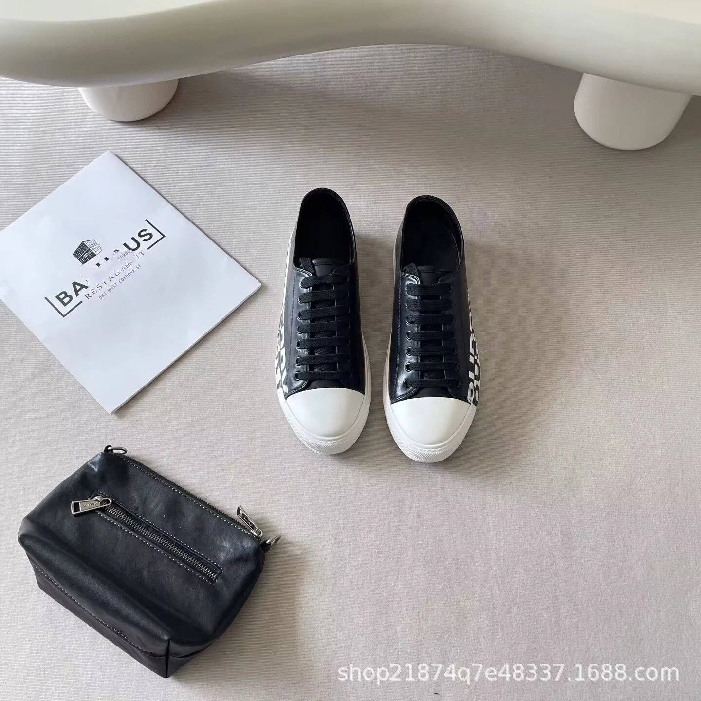 Comfortable Canvas Skate Shoes photo 3