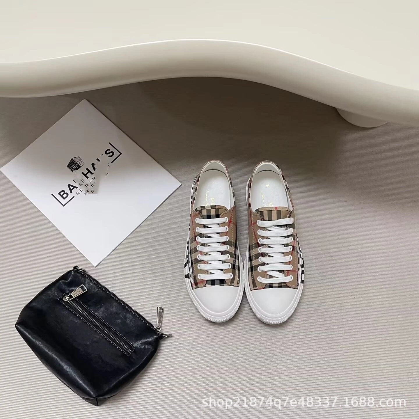 Comfortable Canvas Skate Shoes photo 6