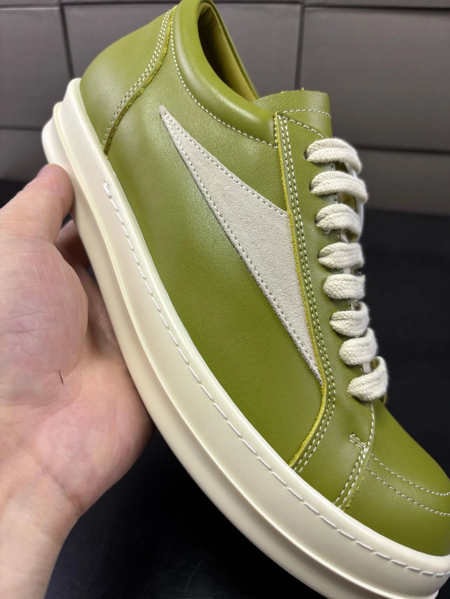 Off-White Diagonal Arrow Low-Top Olive Green Sneakers - 1