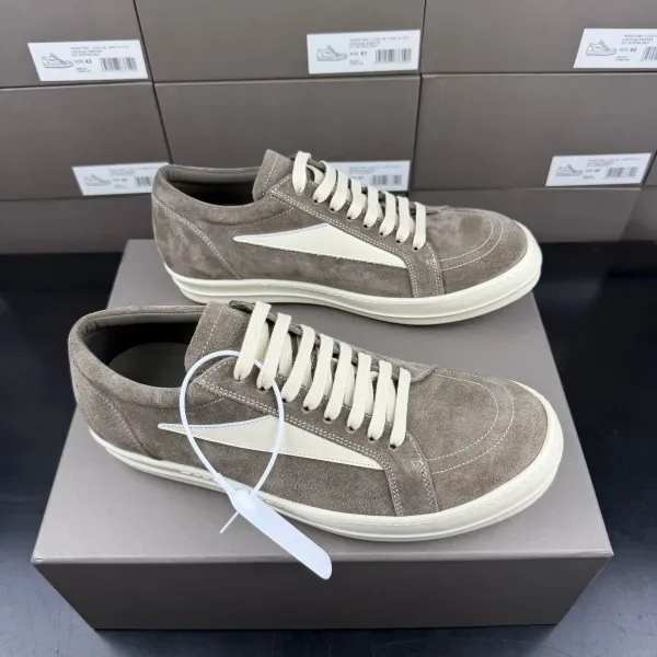 Off-White Diagonal Arrow Low-Top Olive Green Sneakers - 18