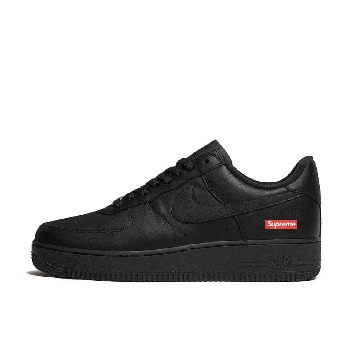 Supreme x Air Force 1 photo 2