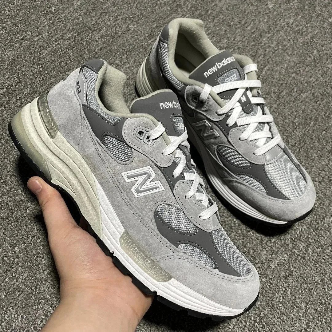 New Balance 992 photo 8