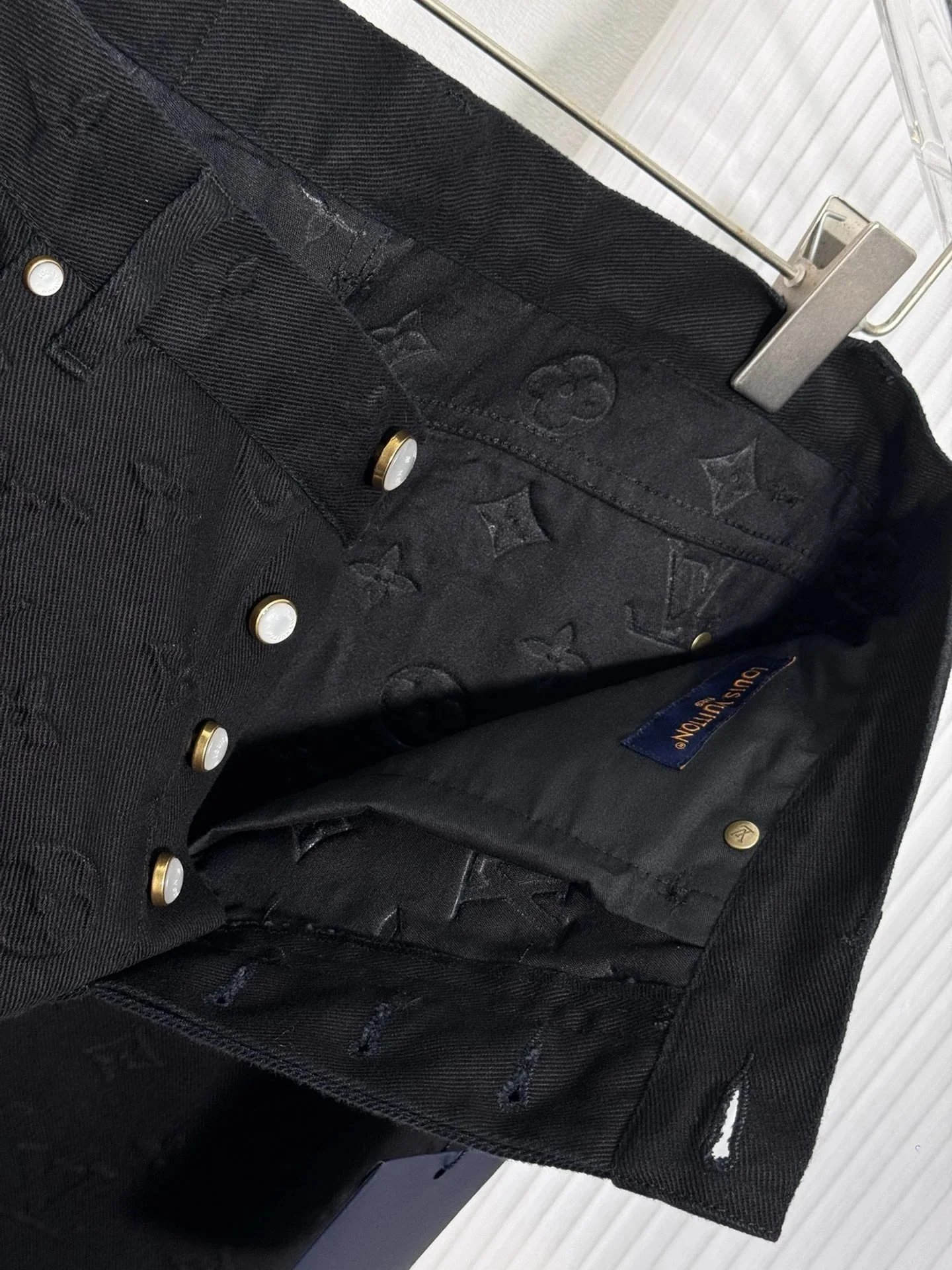 25ss Spring Embossed Denim Pants photo 4