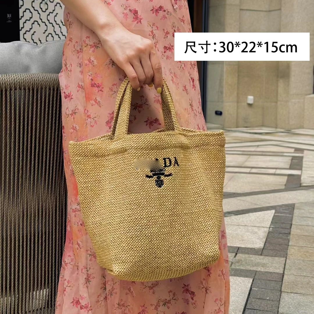 Striped Straw Bag photo 2