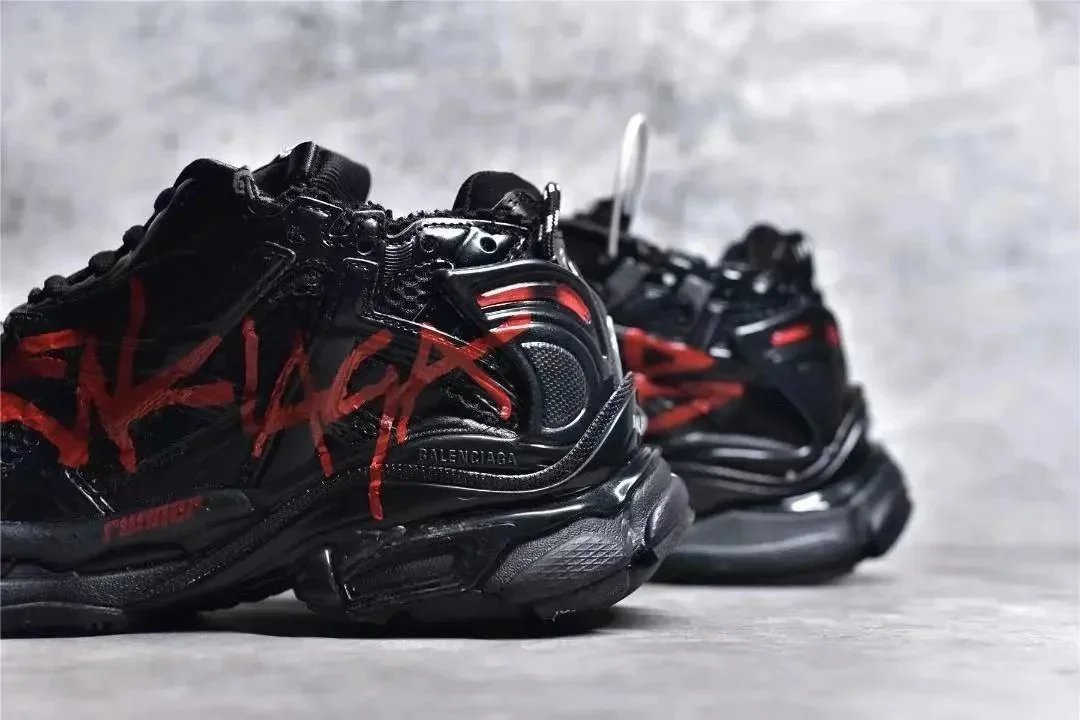 Balenciaga Runner Retro Trail Sneaker photo 4