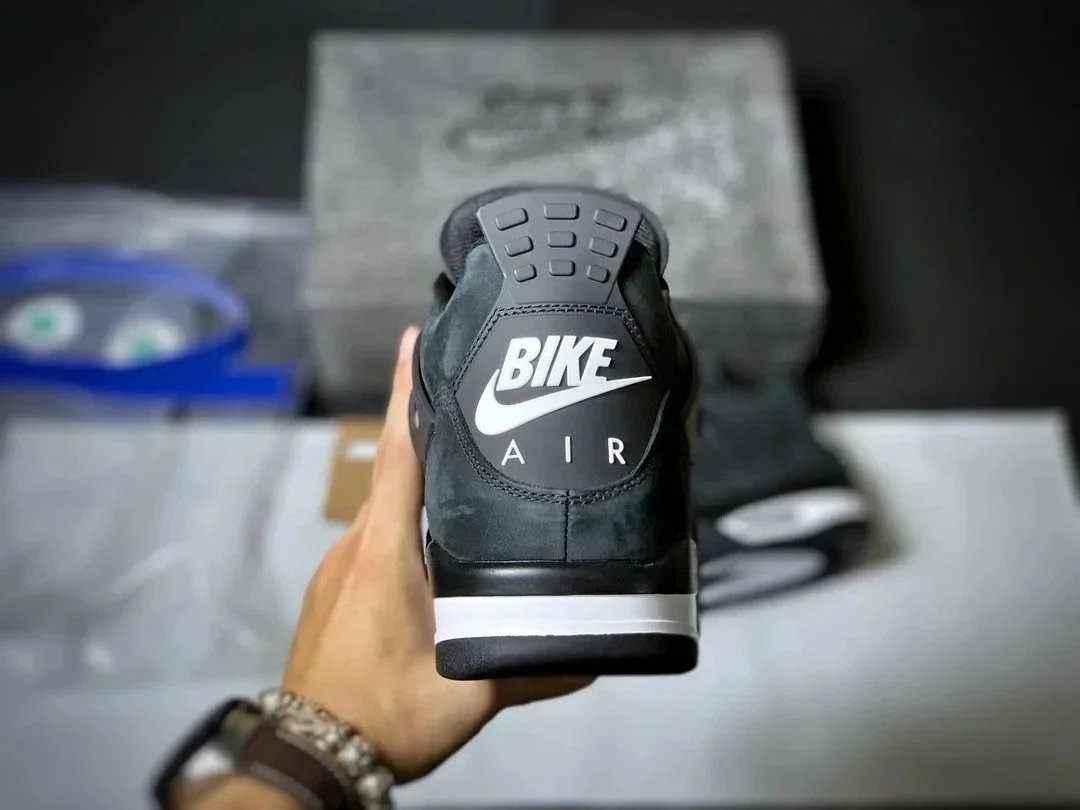 Air Jordan 4 Black Brick photo 8