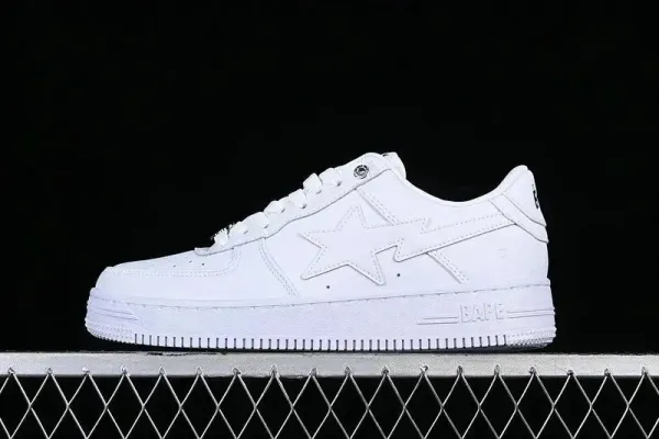 A Bathing Ape Bape Sta Low White Sneakers - 1