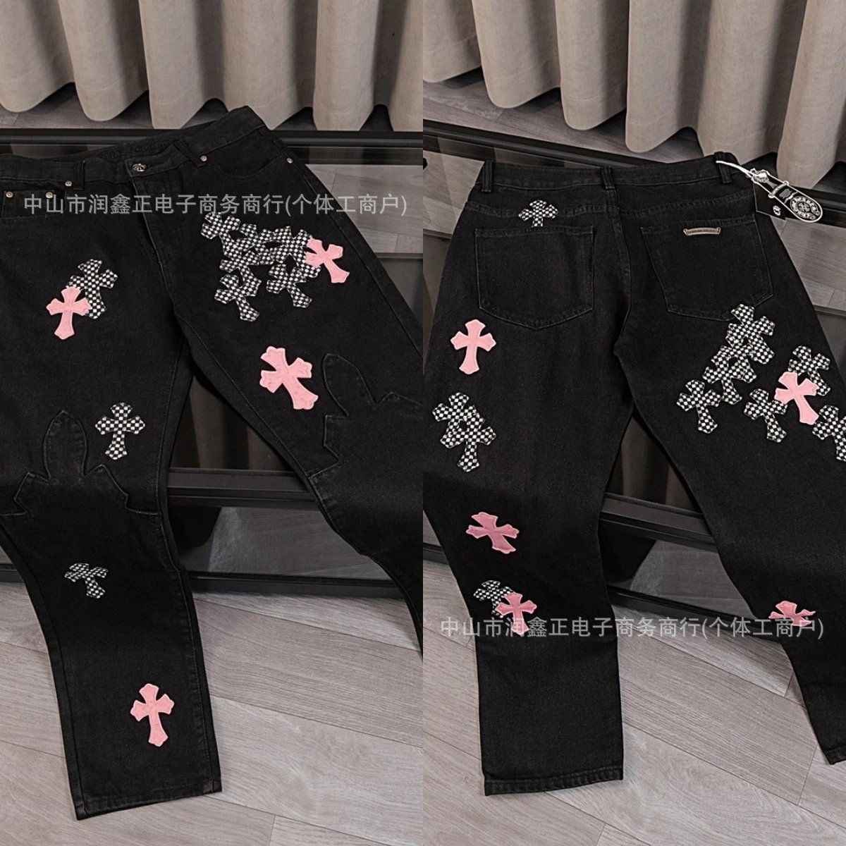 Design Embroidered Logo Sweatpants Black - 3