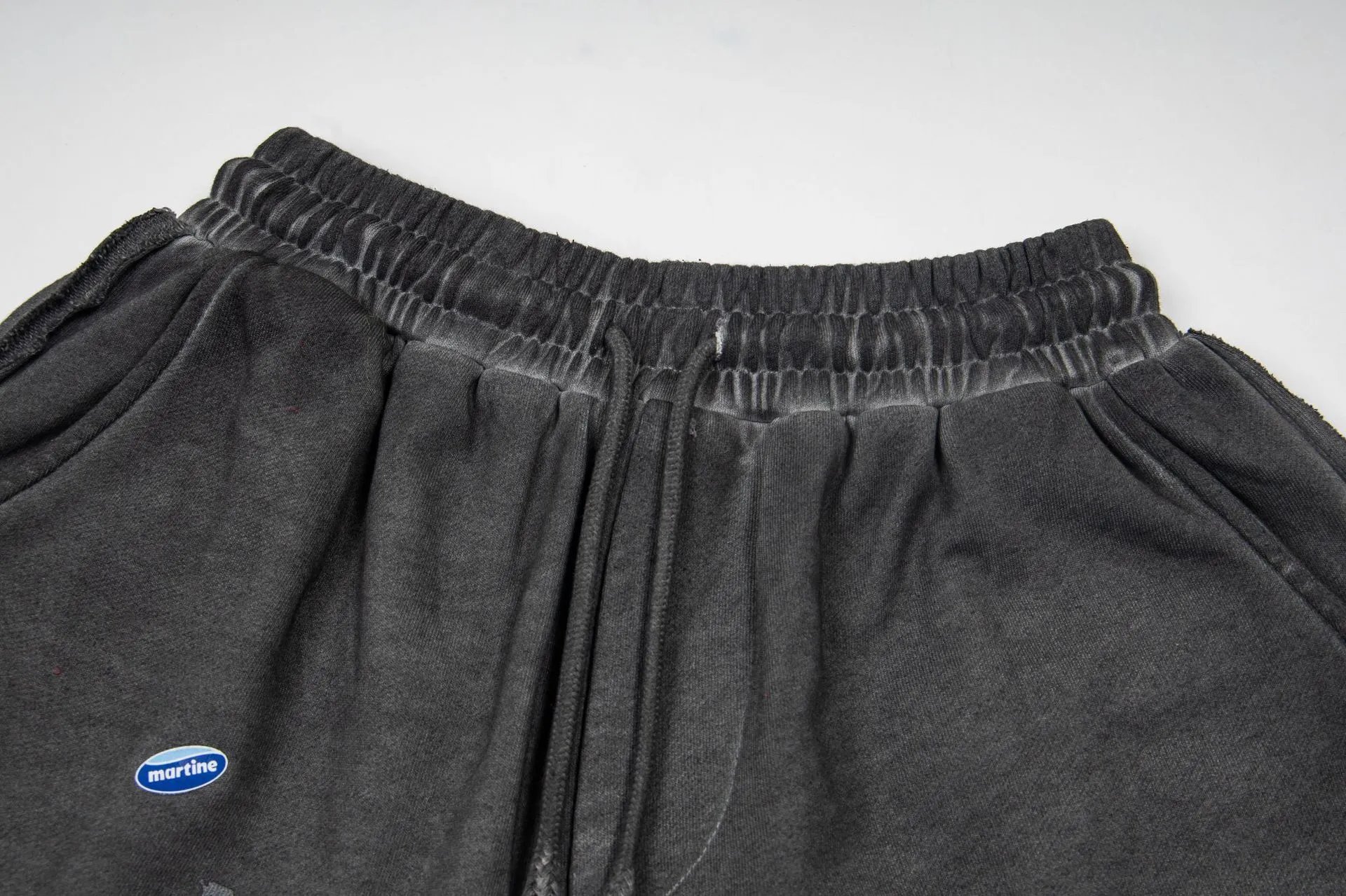 Design Martine Rose Distressed Washed Gray Shorts - 4