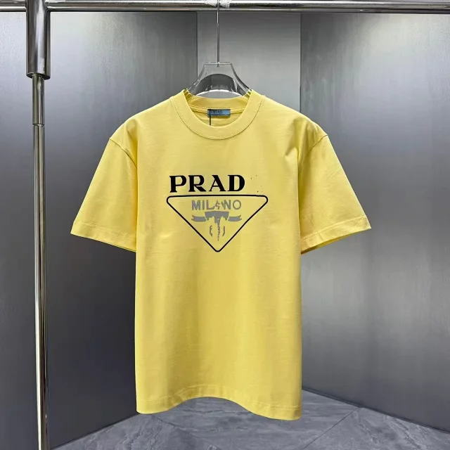 Moncler T-Shirts Short-Sleeve Crewneck Logo T-Shirt product detail image 3