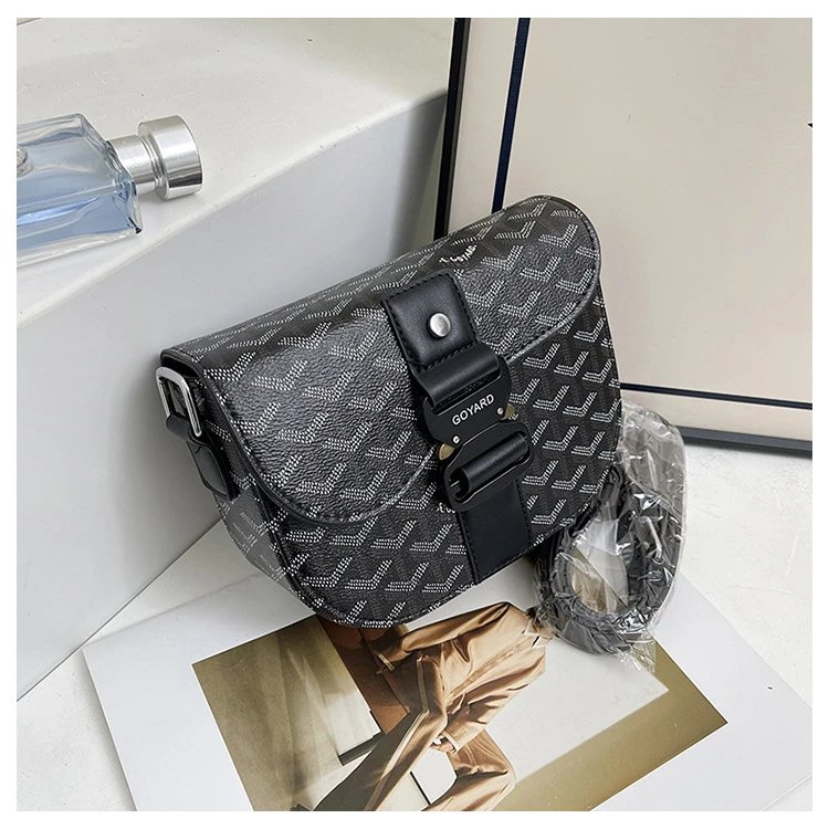 Goyard Saint Louis Saddle Bag Gray Chevron Leather Crossbody Bag - 12