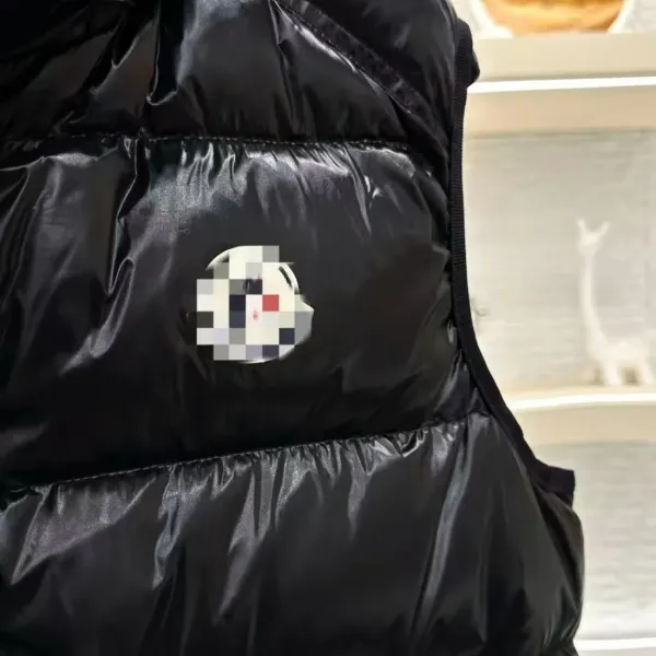 Moncler Hooded Down Vest White Outerwear.vest - 7