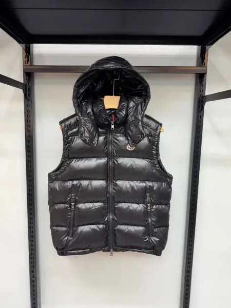 Moncler Maya Vest Black Down Vest Outerwear.vest - 1